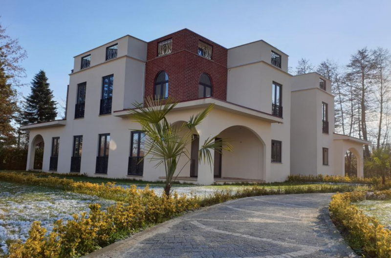 Lilarose Villa